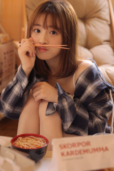 帝王受PLAY龙椅高肉NP